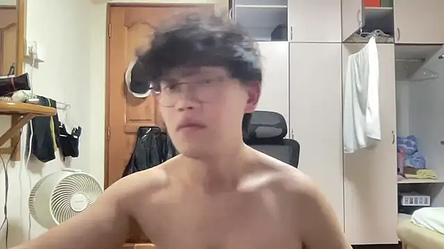 Passionatetwink2 online show from 11-07-25, 11:43