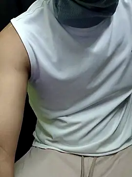 chocolate alone online show from 11-04-25, 07:07