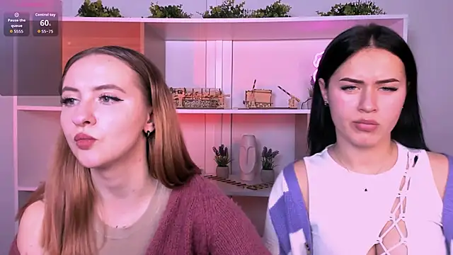 mila glow1 online show from 10-22-25, 10:53