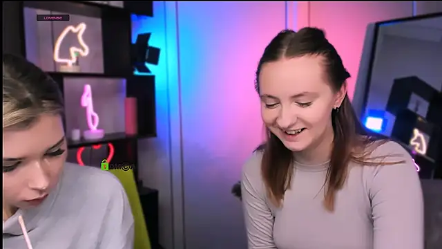 mila glow1 online show from 12-04-25, 07:55