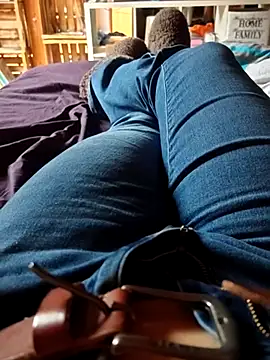 Snapshot of Horny_mummy chatting on 01-19-26, 12:31 Horny mummy online show from 01-19-26, 12:31