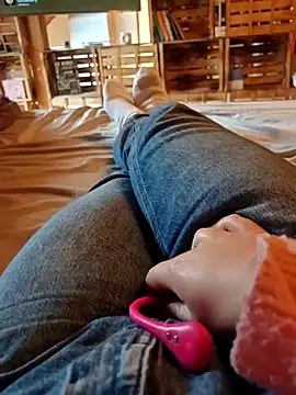 Snapshot of Horny_mummy chatting on 02-23-26, 10:45 Horny mummy online show from 02-23-26, 10:45