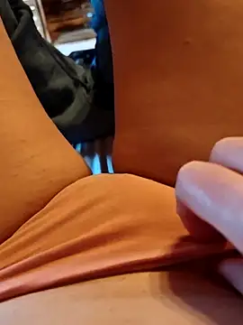 Snapshot of Horny_mummy chatting on 02-24-26, 03:32 Horny mummy online show from 02-24-26, 03:32