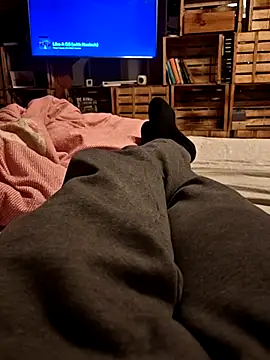 Snapshot of Horny_mummy chatting on 03-13-26, 07:09 Horny mummy online show from 03-13-26, 07:09