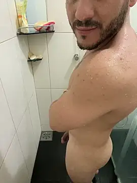 Snapshot of Pikadocee chatting on 09-11-25, 09:59 Pikadocee online show from 09-11-25, 09:59