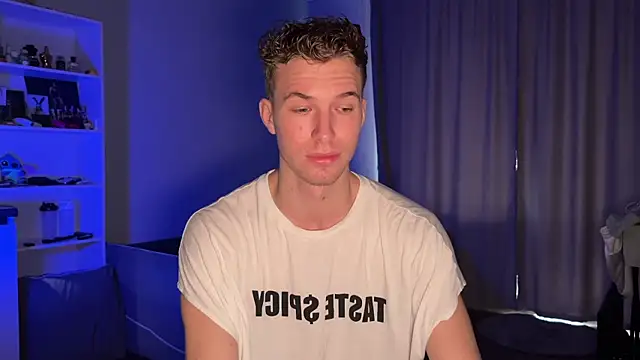 Snapshot of yoursaotome chatting on 09-18-25, 09:44 yoursaotome online show from 09-18-25, 09:44