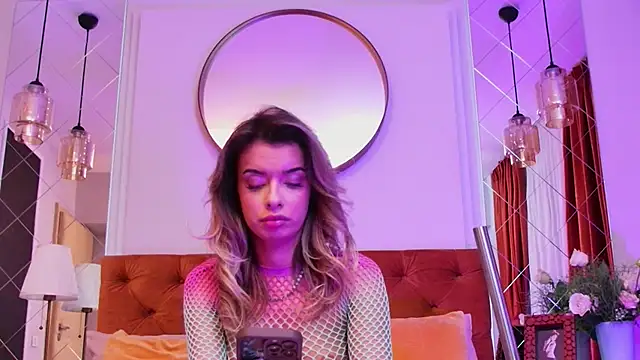 LollyShine online show from 11-28-25, 08:00