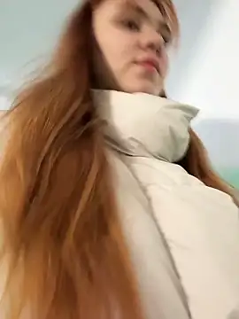 LunaMillie online show from 04-23-26, 02:30