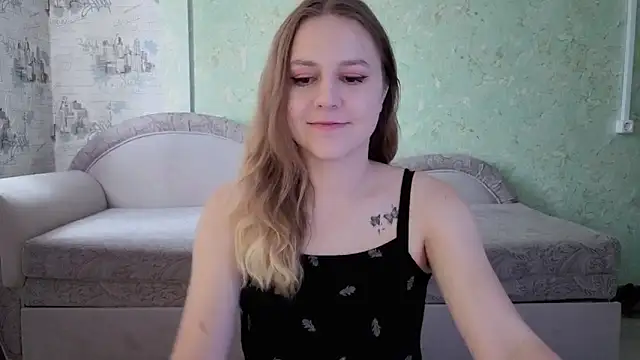 Snapshot of ShyMistery chatting on 10-13-25, 10:59 ShyMistery online show from 10-13-25, 10:59