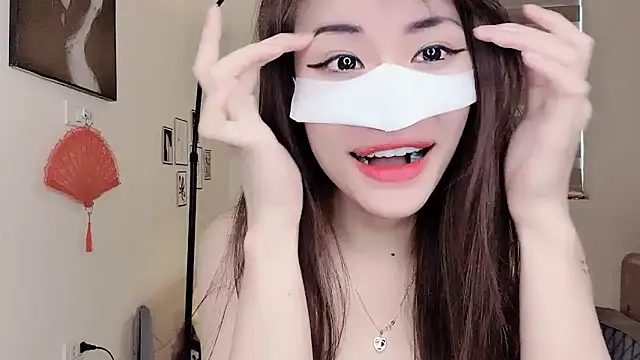 MaiLiiil online show from 09-14-25, 04:22