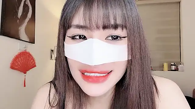 MaiLiiil online show from 10-09-25, 03:54