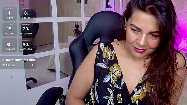 Snapshot of SecretObsession_Eup chatting on 10-16-25, 03:40 SecretObsession Eup online show from 10-16-25, 03:40