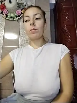 LenaBloomy online show from 10-08-25, 10:57