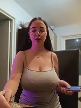 IvyClouds online show from 06-25-26, 10:09