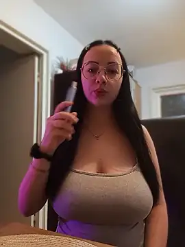 IvyClouds online show from 06-30-26, 01:56