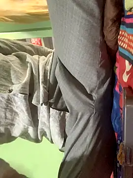 uniquesexyboy5689 online show from 10-10-25, 05:50