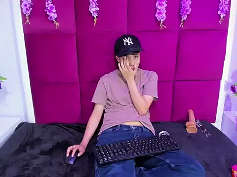 Bruno Cruzz online show from 09-21-25, 03:41