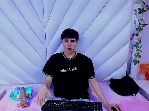 Bruno Cruzz online show from 10-21-25, 02:34