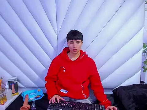 Bruno Cruzz online show from 10-31-25, 02:34