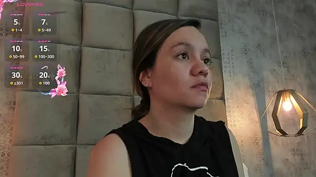 Sky Junne online show from 01-05-26, 06:22