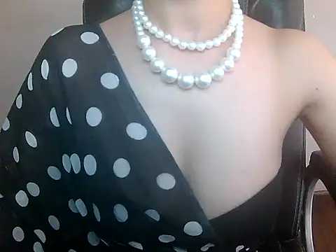 akankshapuri online show from 10-01-25, 06:08