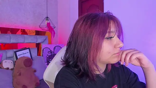 Snapshot of sophiievv chatting on 01-11-26, 07:52 sophiievv online show from 01-11-26, 07:52