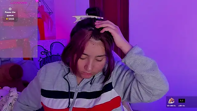 Snapshot of sophiievv chatting on 01-15-26, 07:06 sophiievv online show from 01-15-26, 07:06