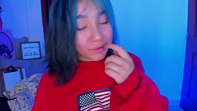 Snapshot of sophiievv chatting on 02-16-26, 06:48 sophiievv online show from 02-16-26, 06:48