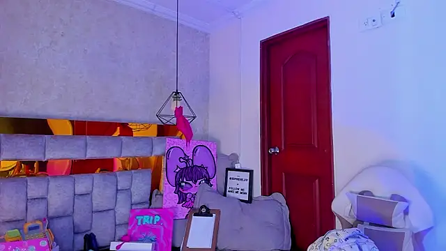 Snapshot of sophiievv chatting on 02-19-26, 06:48 sophiievv online show from 02-19-26, 06:48