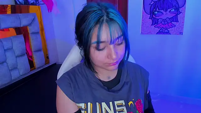 Snapshot of sophiievv chatting on 03-01-26, 08:22 sophiievv online show from 03-01-26, 08:22