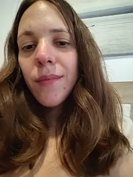 Snapshot of lauflor chatting on 06-03-26, 04:34 lauflor online show from 06-03-26, 04:34