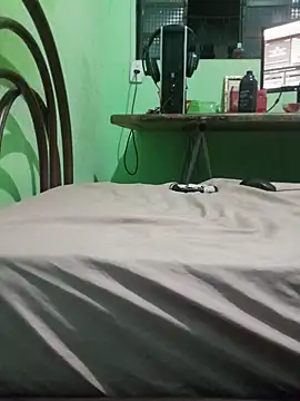 pretinha br online show from 12-01-25, 12:15