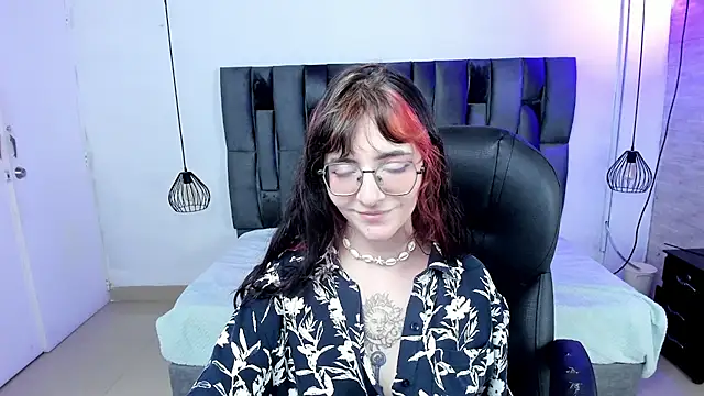 AfroditaLeclair online show from 11-10-25, 05:23