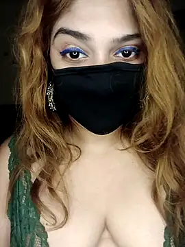 Snapshot of Queen-kohinoor chatting on 10-24-25, 07:43 Queen-kohinoor online show from 10-24-25, 07:43