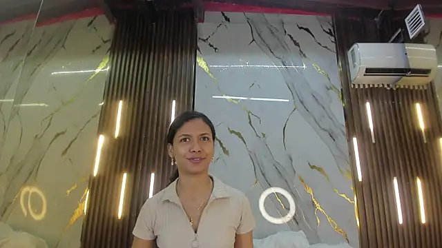 VictoriaDuart online show from 01-14-26, 08:03