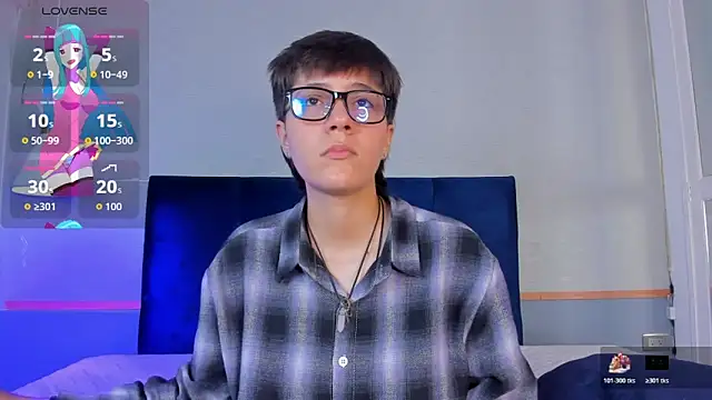 Tsuki Maru online show from 11-18-25, 02:54