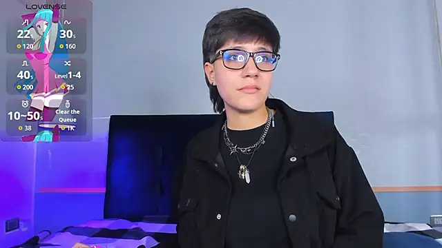 Tsuki Maru online show from 12-15-25, 04:17