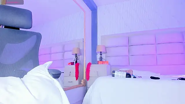 BritanyBrown  online show from 04-26-26, 05:05