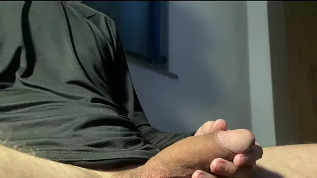 Snapshot of _tangodown chatting on 11-09-25, 11:25 tangodown online show from 11-09-25, 11:25