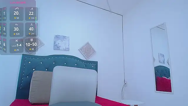 Snapshot of IamBunny_f_w chatting on 11-08-25, 01:33 IamBunny f w online show from 11-08-25, 01:33