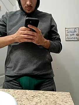 Snapshot of Jadriel23 chatting on 09-16-25, 04:13 Jadriel23 online show from 09-16-25, 04:13