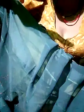 Snapshot of manish_hot473 chatting on 09-10-25, 08:09 manish hot473 online show from 09-10-25, 08:09