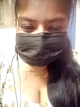 Snapshot of Reshma-Rani chatting on 11-17-25, 06:57 Reshma-Rani online show from 11-17-25, 06:57