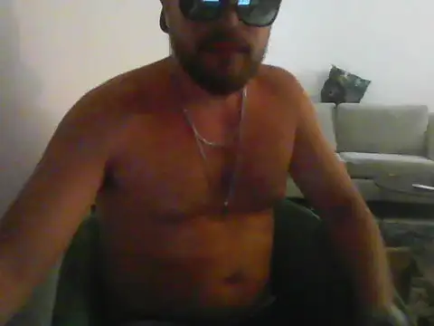 Snapshot of blondi4 chatting on 07-06-26, 08:55 blondi4 online show from 07-06-26, 08:55