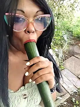 Snapshot of hemilynthomas2467 chatting on 05-31-26, 09:49 hemilynthomas2467 online show from 05-31-26, 09:49
