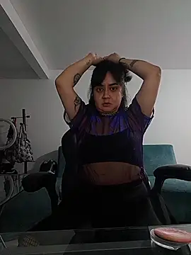 Snapshot of LylaVixxen chatting on 11-14-25, 11:35 LylaVixxen online show from 11-14-25, 11:35