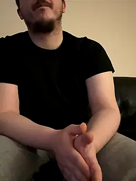 Snapshot of XXKieran chatting on 11-04-25, 08:02 XXKieran online show from 11-04-25, 08:02