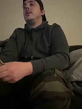 Snapshot of XXKieran chatting on 12-16-25, 04:12 XXKieran online show from 12-16-25, 04:12