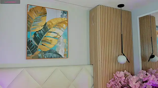 Mila Hank  online show from 03-23-26, 12:31