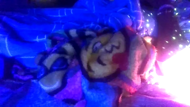 Snapshot of prettymaa chatting on 12-21-25, 05:14 prettymaa online show from 12-21-25, 05:14